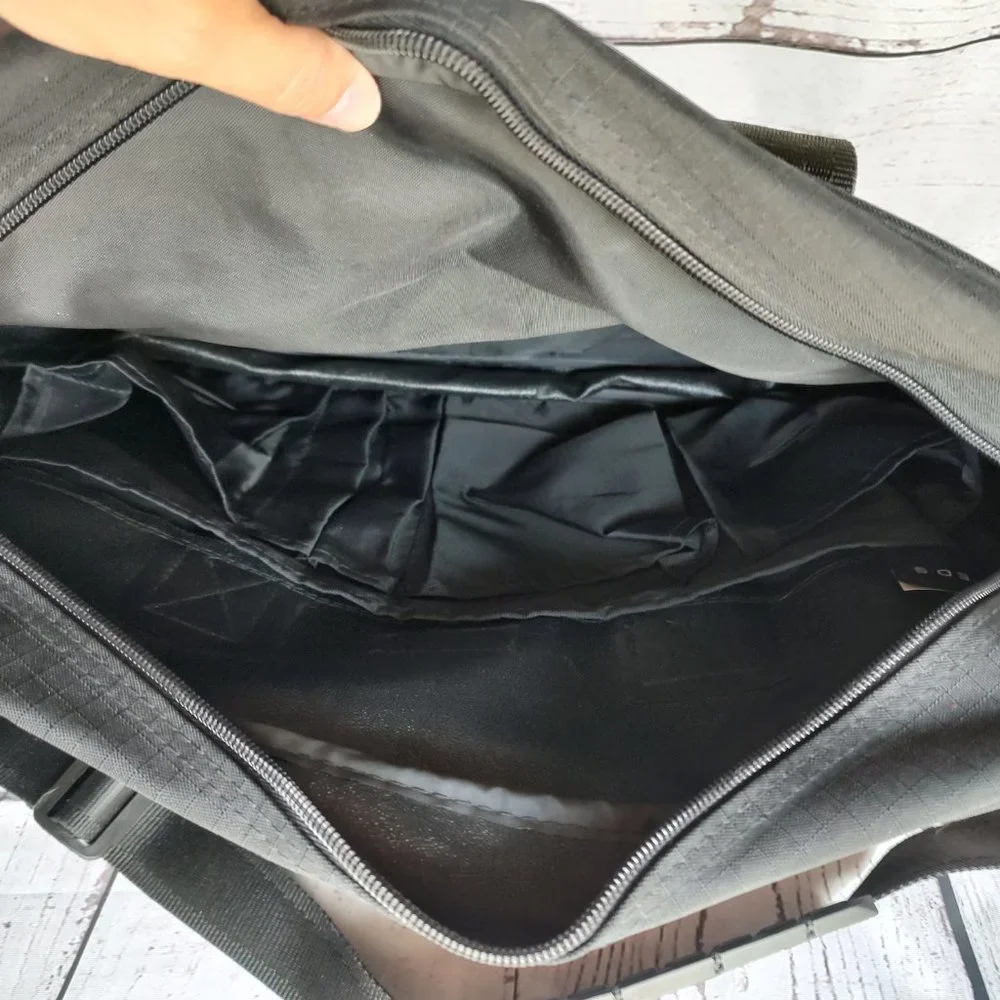 Bose Leed's Messenger Laptop Bag